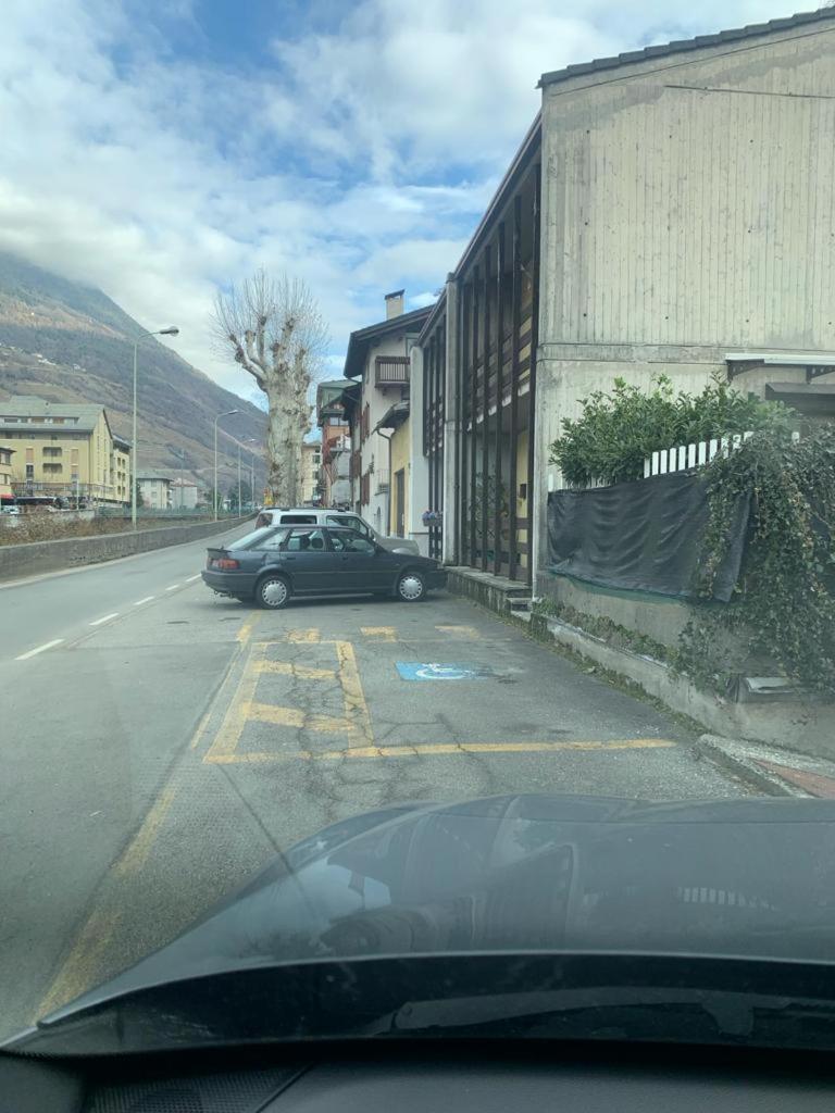 Alfiume B Apartment Tirano Exterior photo
