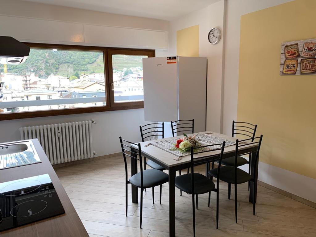 Alfiume B Apartment Tirano Exterior photo